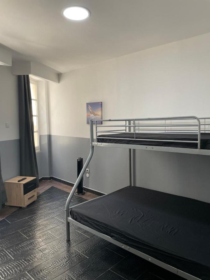 Hotel Nd Five Marseille Extérieur photo
